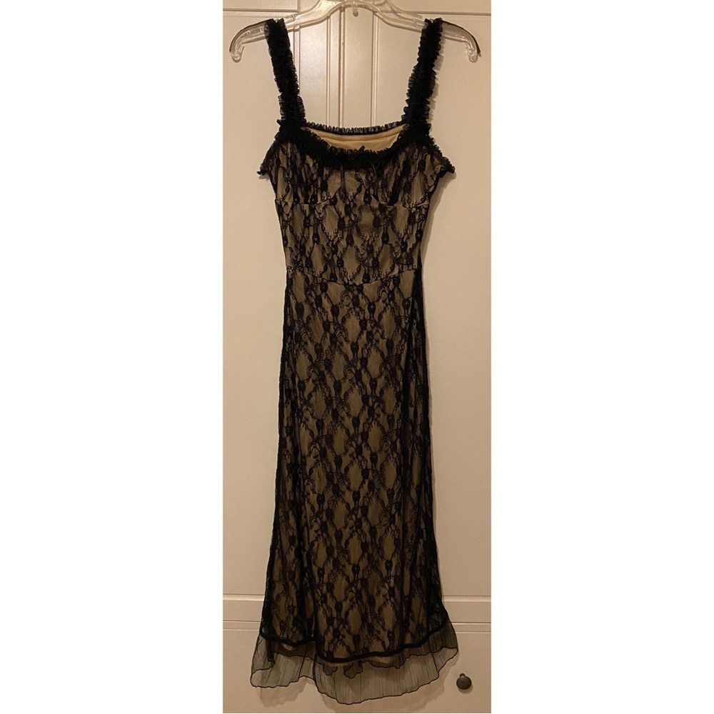 Elegant Black Lace Dress Size M
